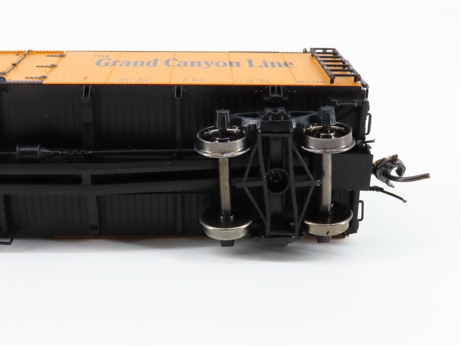 HO Intermountain 46108-22 SFRD Santa Fe Grand Canyon Refrigerator Car #32507