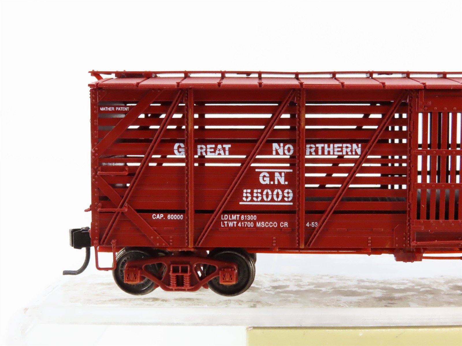 HO Scale Proto 2000 GN Great Northern 40' Single Deck Stock Car #55009