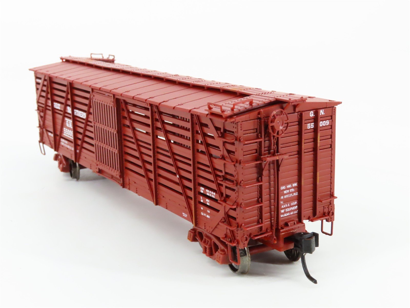 HO Scale Proto 2000 GN Great Northern 40' Single Deck Stock Car #55009