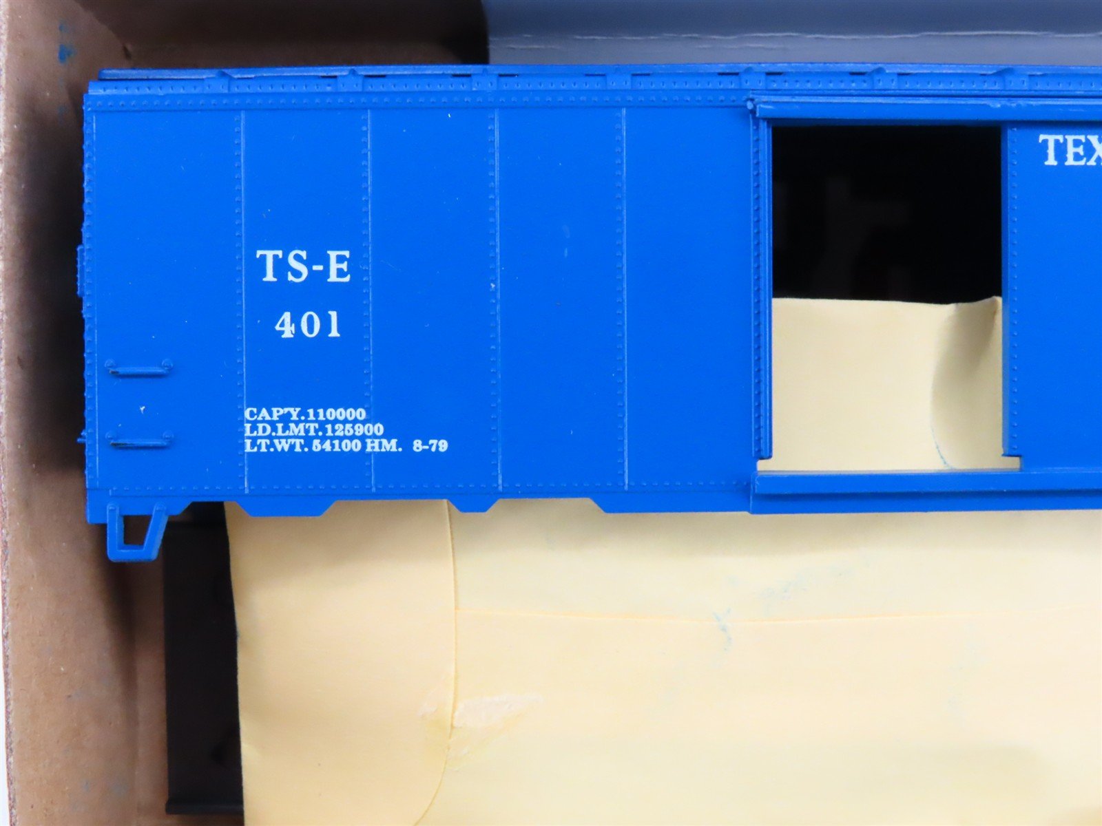 HO Scale Bev-Bel 2387 TSE Texas South-Eastern 40' Boxcar #401 Kit