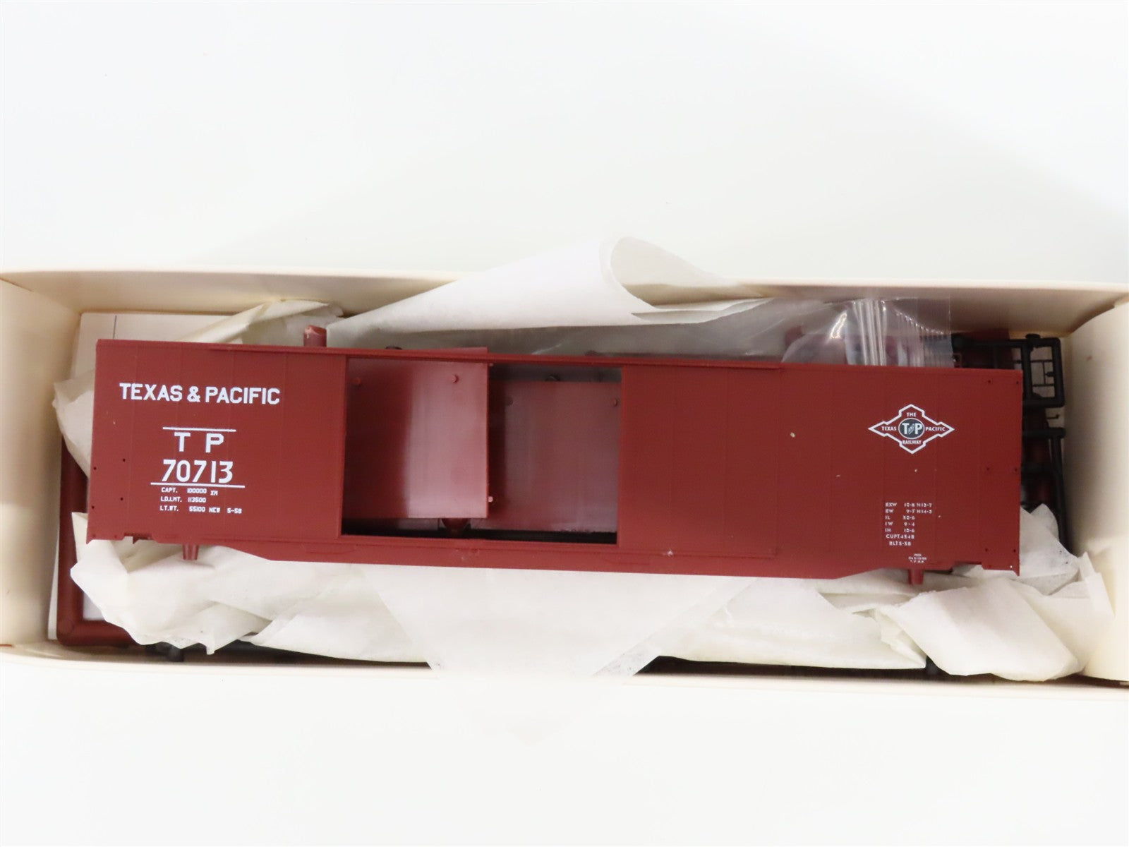 LOT of 4 HO Scale Branchline T&P Texas & Pacific 40' Postwar & 50' Boxcar Kits
