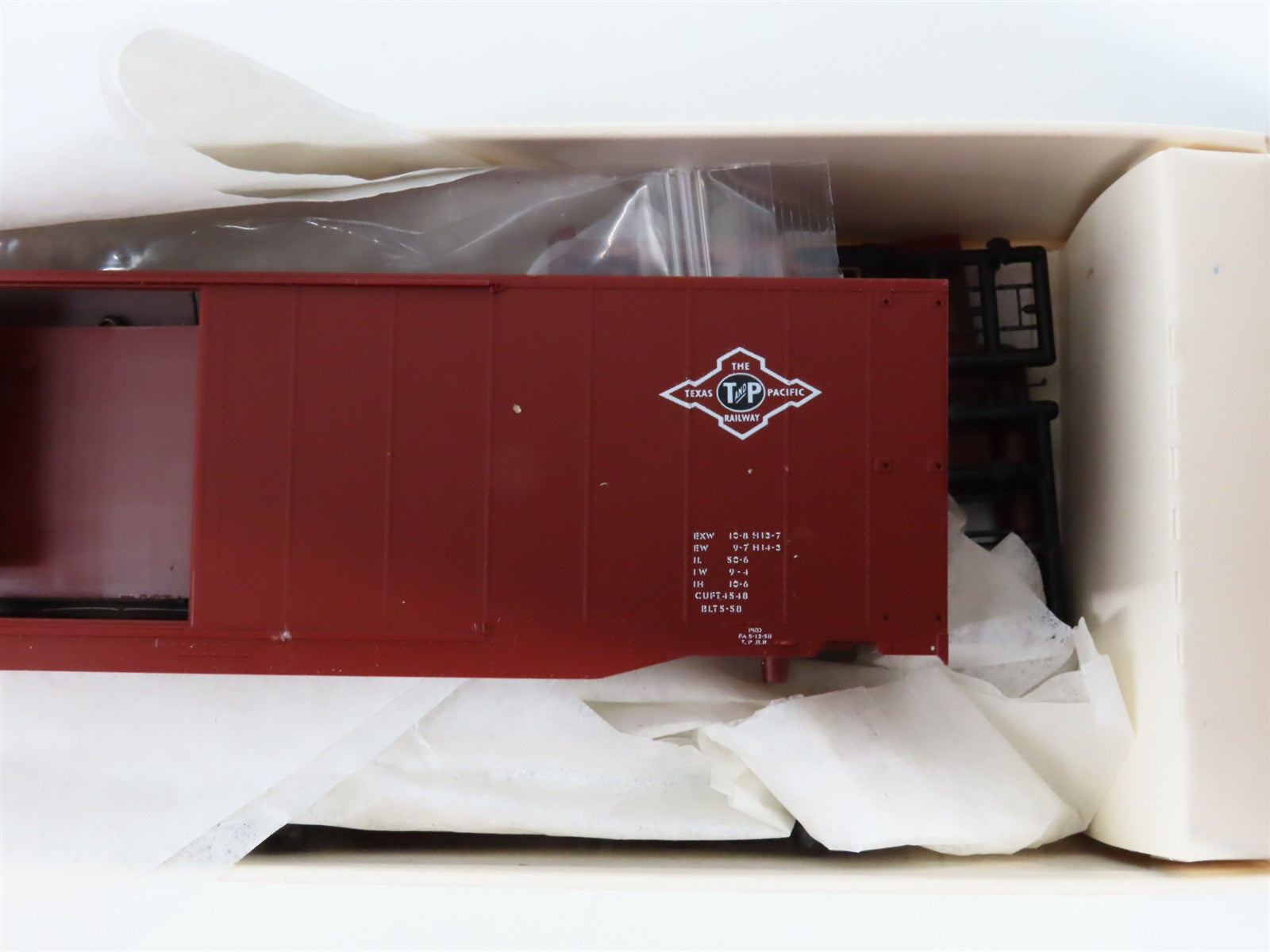 LOT of 4 HO Scale Branchline T&P Texas & Pacific 40' Postwar & 50' Boxcar Kits