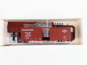 LOT of 4 HO Scale Branchline T&P Texas & Pacific 40' Postwar & 50' Boxcar Kits