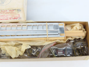 HO Scale Walthers Kit 5526-U777 Undecorated PRR MU Combine Electric Rail Car