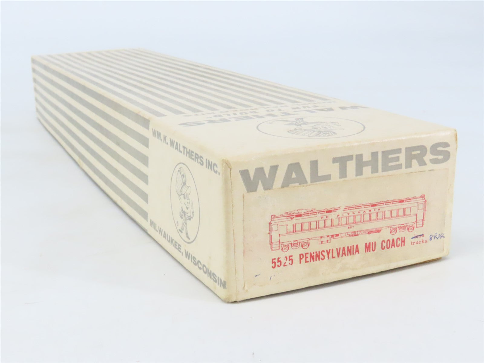 HO Walthers Kit 5525 Undecorated PRR MU Coach Electric Rail Car - UNPOWERED