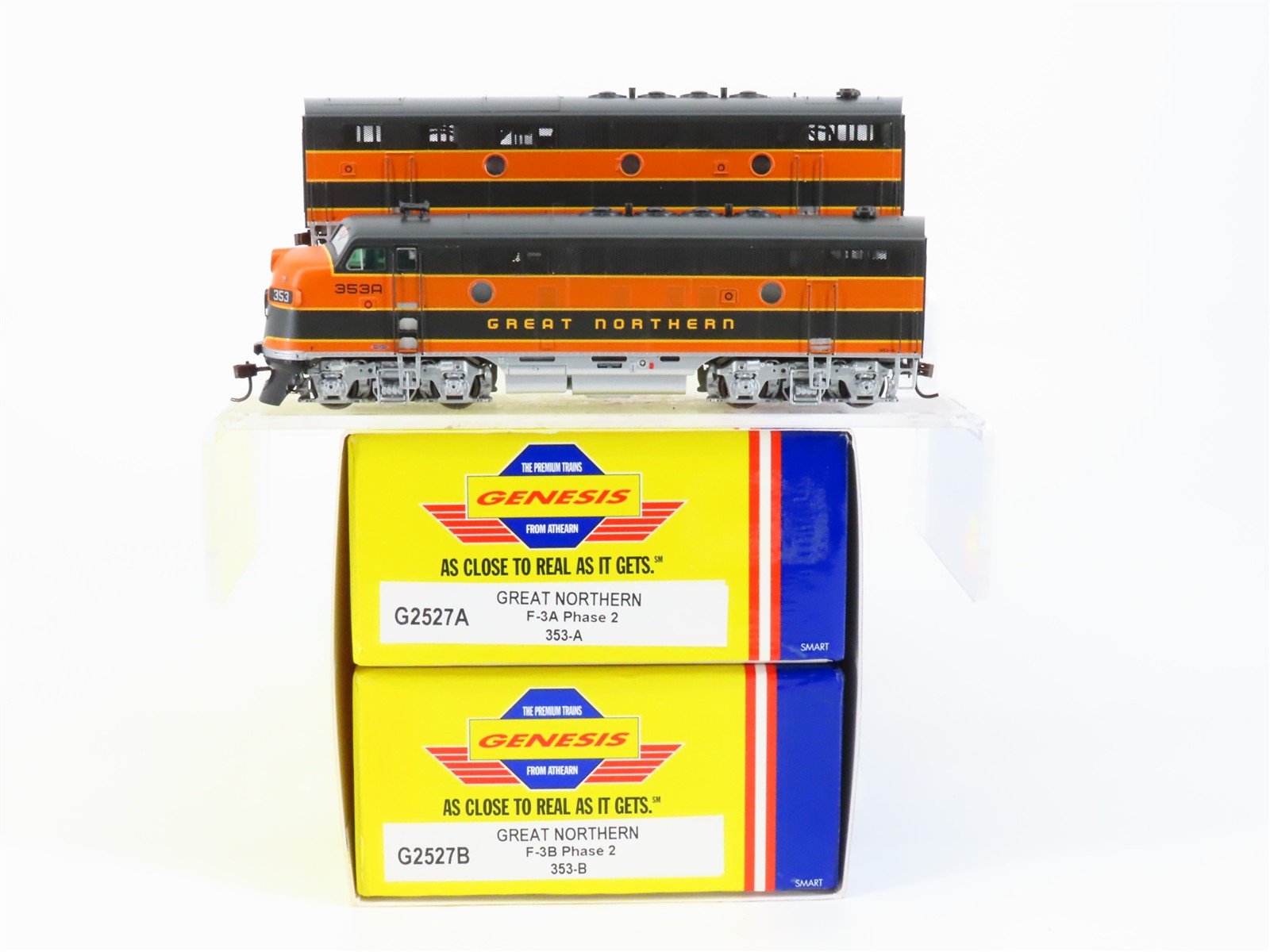 HO Scale Athearn Genesis G2527 GN Great Northern EMD F3A/B Diesel Set #353A/353B