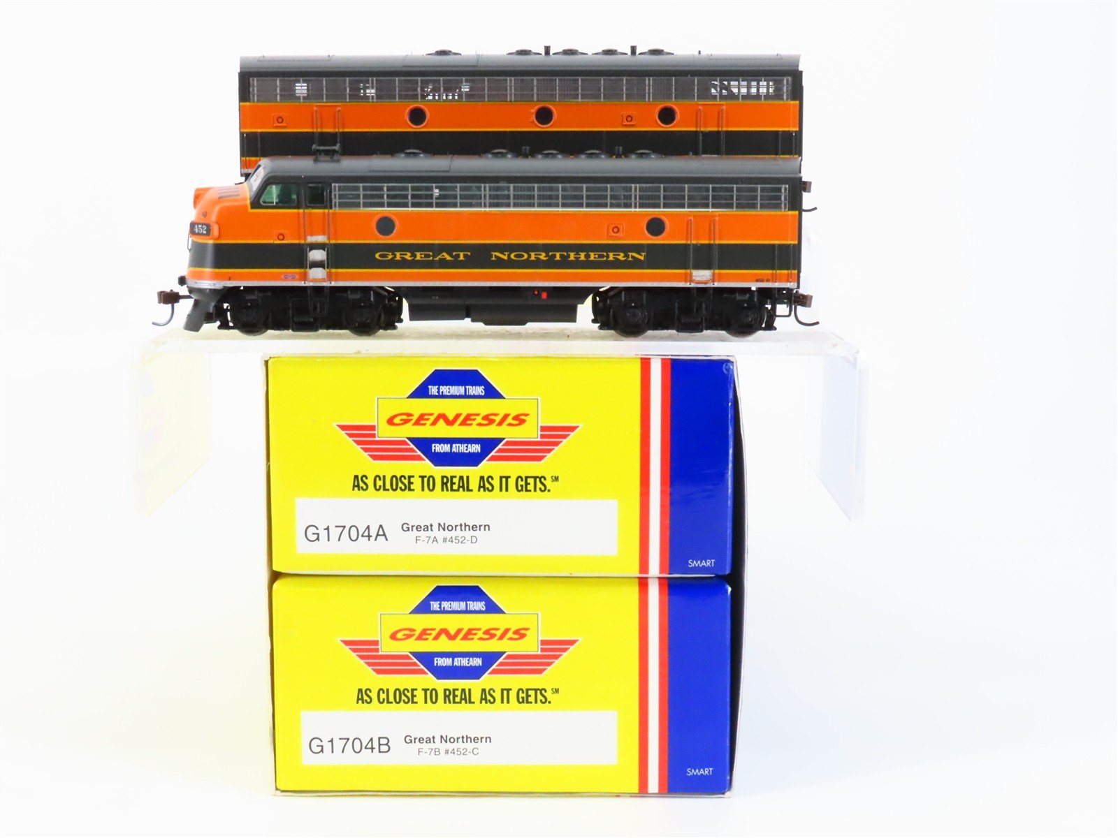 HO Scale Athearn Genesis G1704 GN Great Northern EMD F7A/B Diesel Set #452D/452C