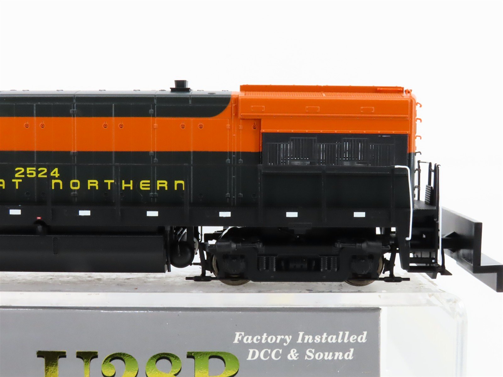 HO Scale Proto 2000 31389 GN Great Northern GE U28B Diesel #2524 w/ DCC & Sound