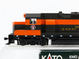 HO Scale KATO 37-3003 GN Great Northern EMD GP35 Ph. 1C Diesel #3036 - DCC Ready