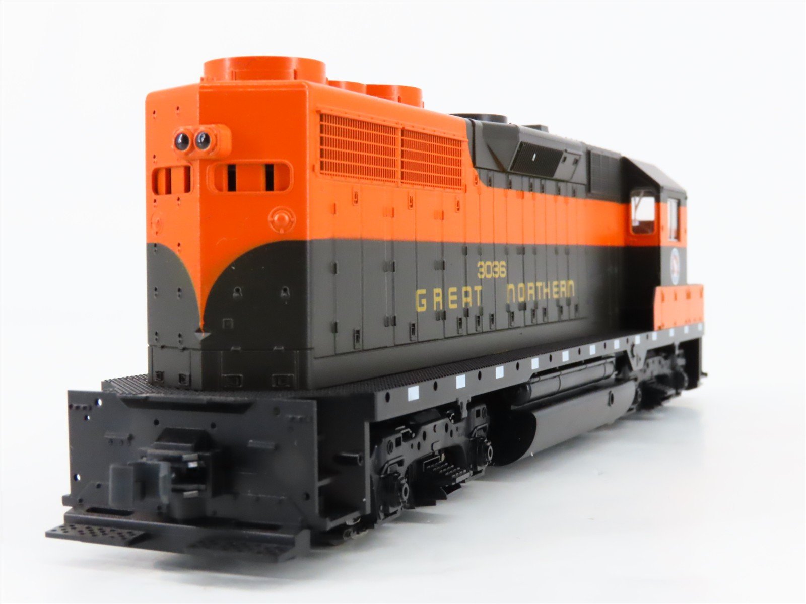 HO Scale KATO 37-3003 GN Great Northern EMD GP35 Ph. 1C Diesel #3036 - DCC Ready