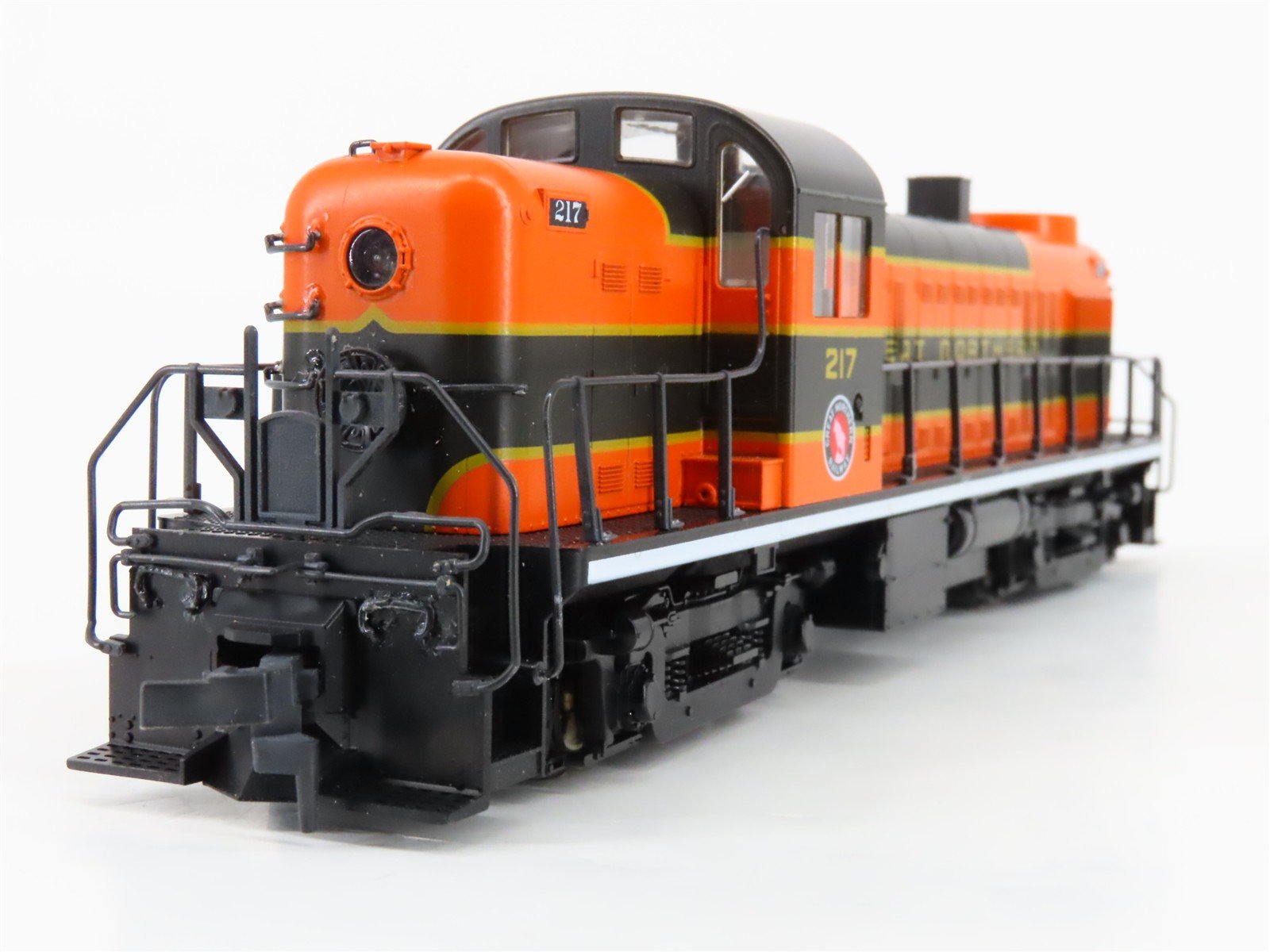 HO Scale KATO 37-2302 GN Great Northern ALCO RS-2 Diesel #217 - DCC Ready