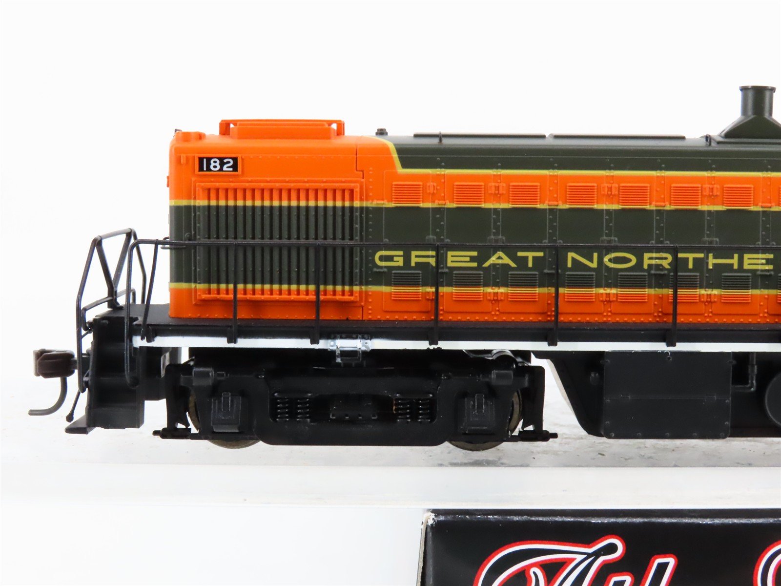 HO Scale Atlas Classic 7103 GN Great Northern ALCO RS-1 Diesel Locomotive #182