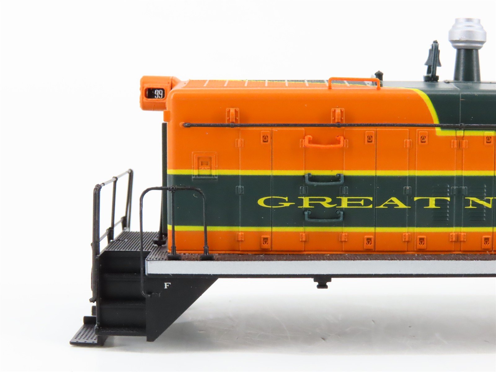 HO Scale Proto 2000 30065 GN Great Northern SW8/900/600 Diesel Switcher #99