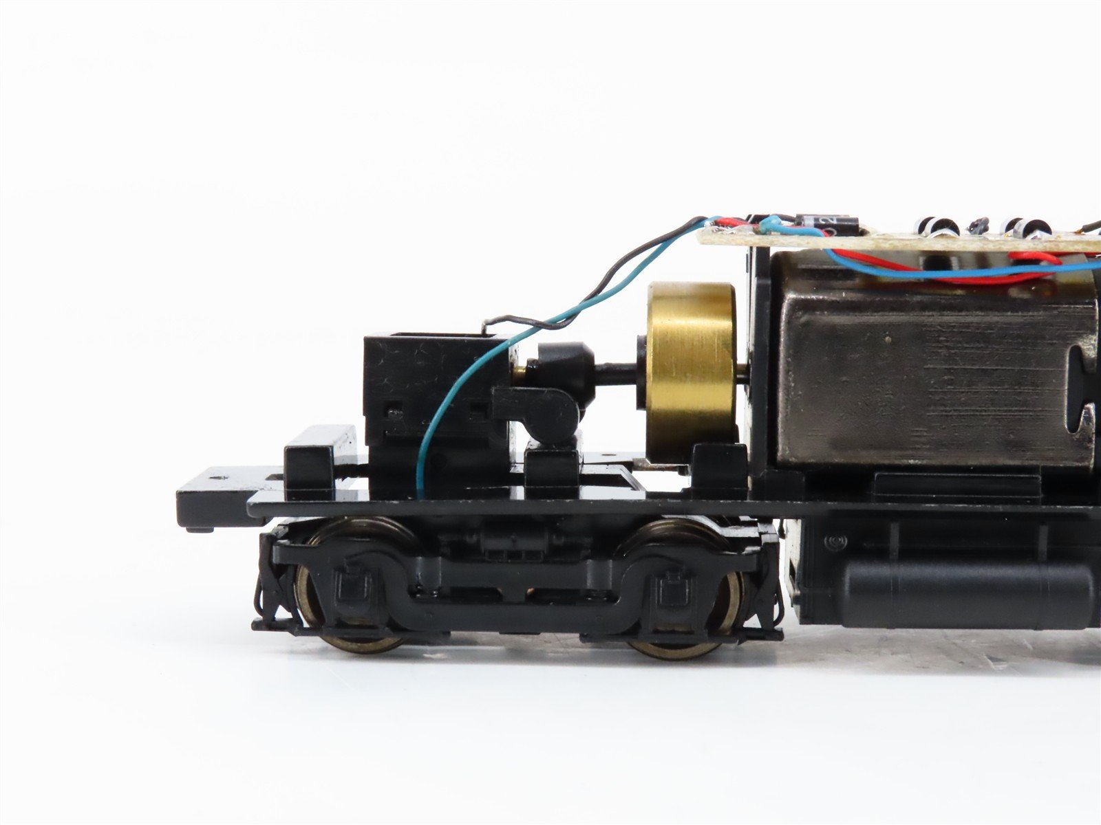 HO Scale Proto 2000 30065 GN Great Northern SW8/900/600 Diesel Switcher #99