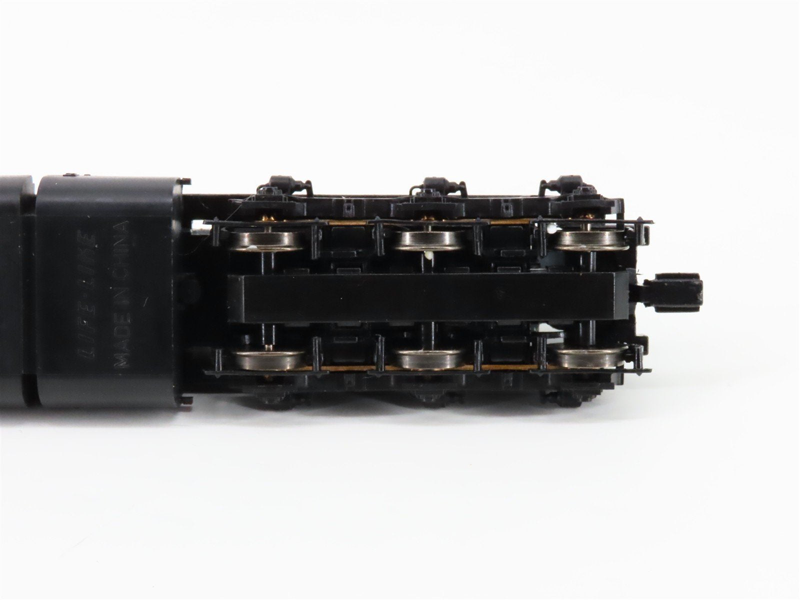HO Scale Proto 2000 8096 GN Great Northern EMD SD7 Diesel #569 - DCC Ready