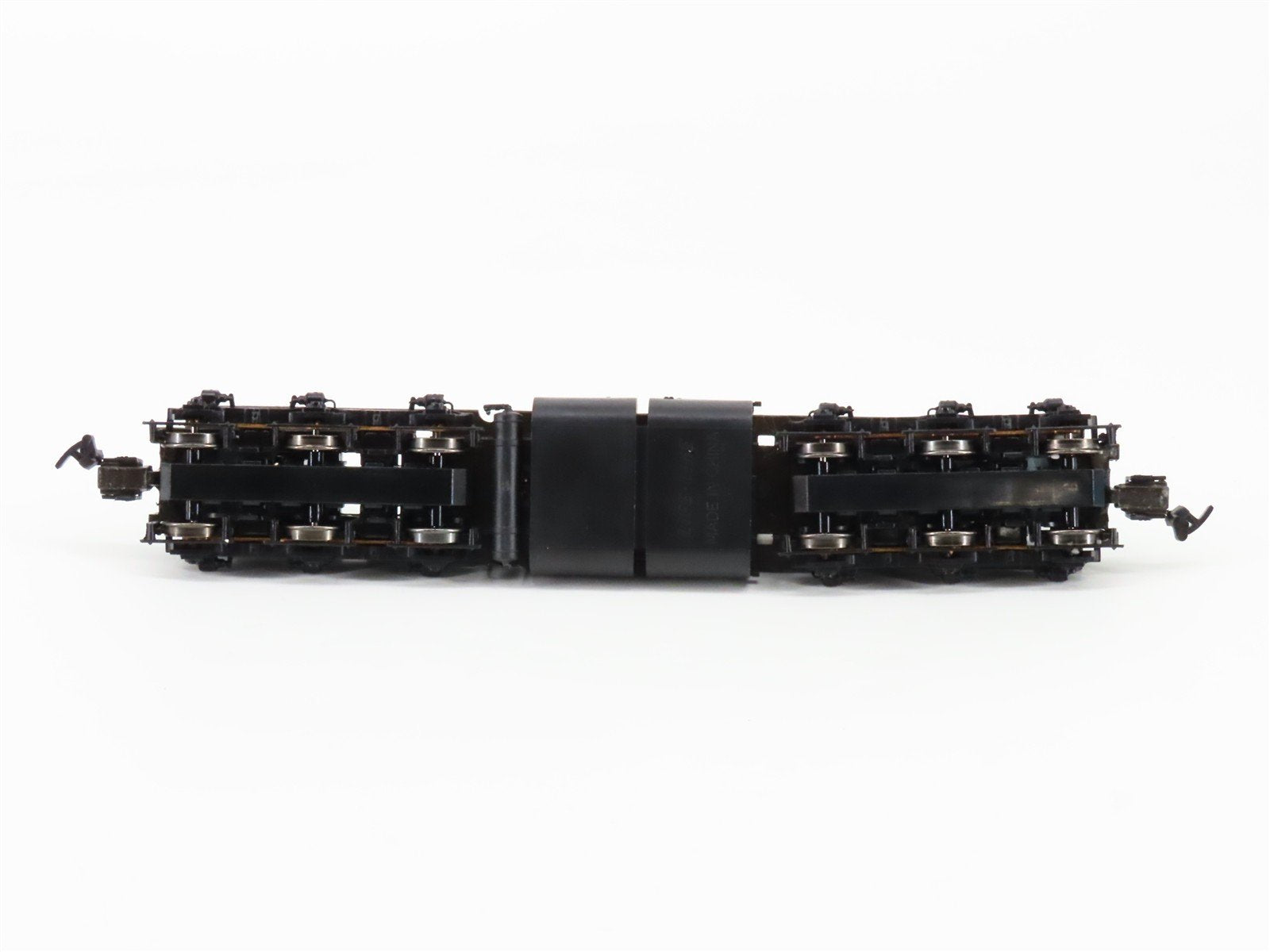 HO Scale Proto 2000 21190 GN Grreat Northern EMD SD9 Diesel #579 - DCC Ready