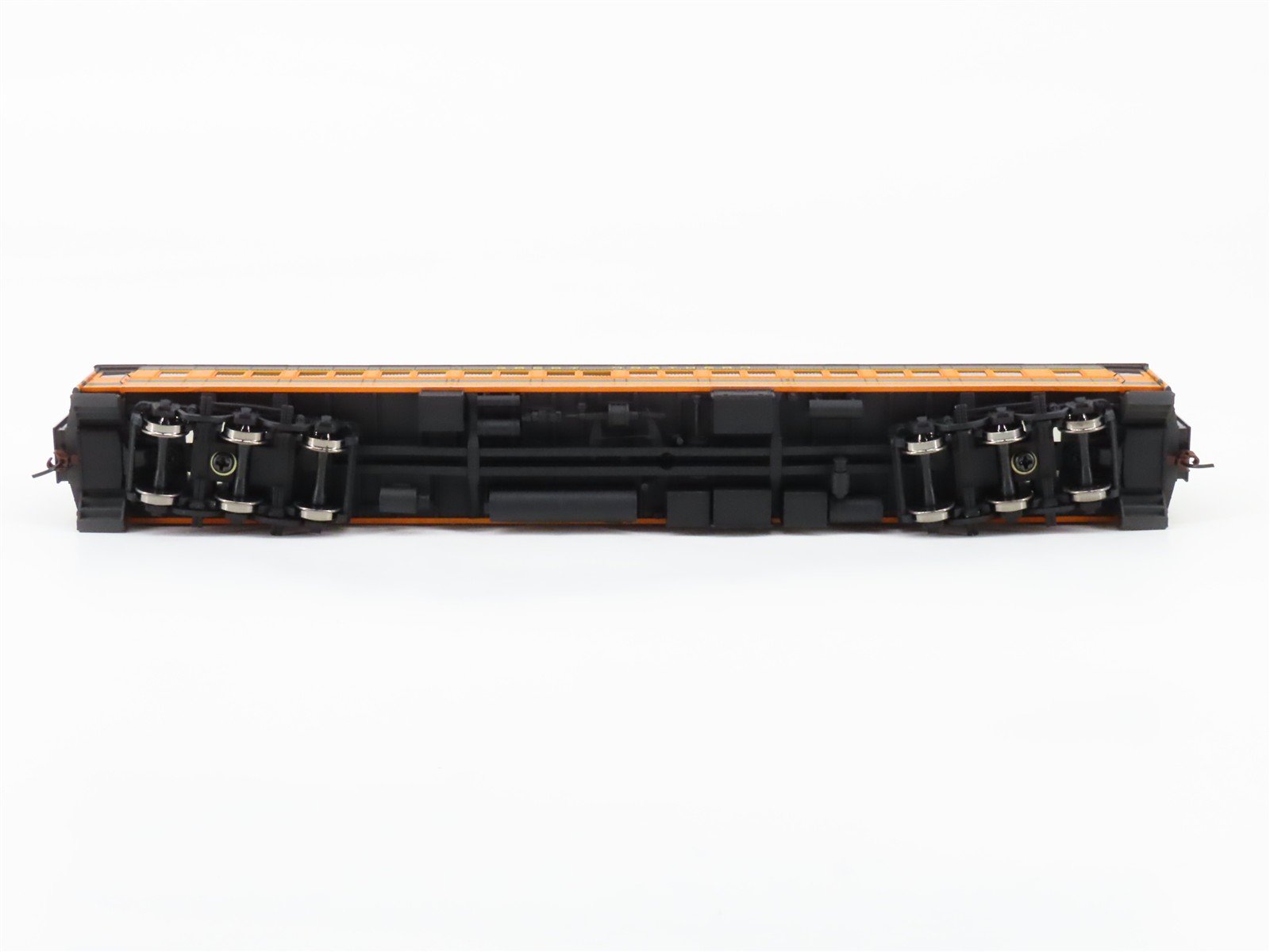 HO Scale Walthers 932-10113 GN Great Northern Paired Window Coach Passenger Car