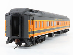HO Walthers 932-10213 GN Great Northern Pullman 14-Section Sleeper Passenger Car