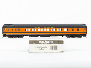 HO Walthers 932-10213 GN Great Northern Pullman 14-Section Sleeper Passenger Car
