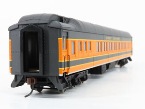 HO Walthers 932-10213 GN Great Northern Pullman 14-Section Sleeper Passenger Car