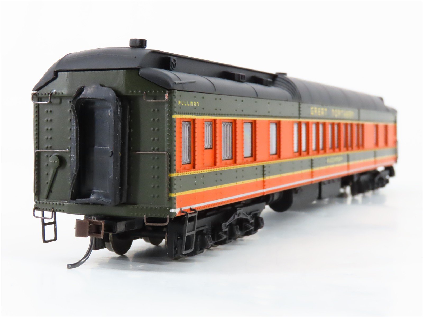 HO Bachmann Spectrum 89037 GN Great Northern Pullman Passenger 