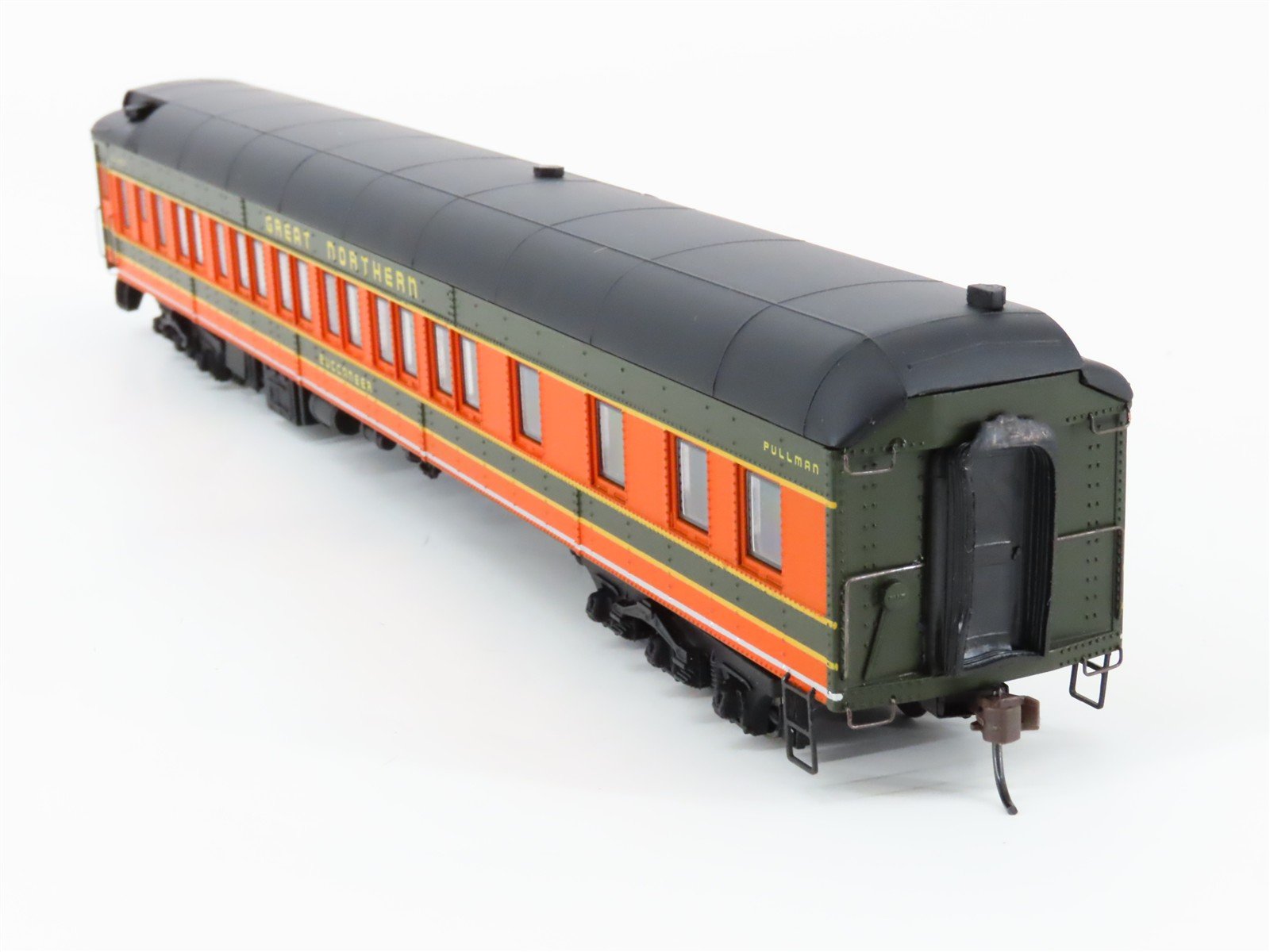 HO Bachmann Spectrum 89037 GN Great Northern Pullman Passenger 