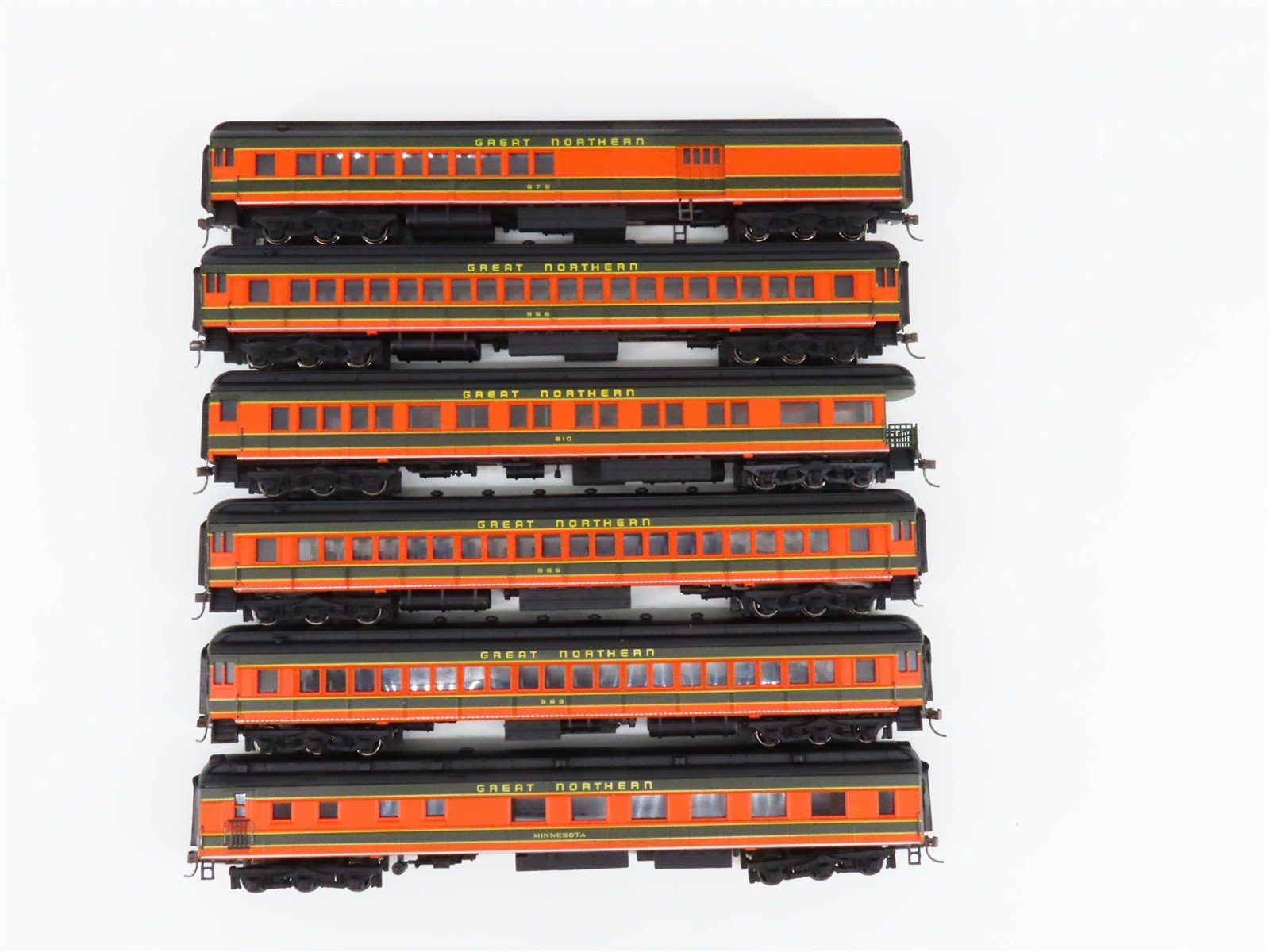 HO Scale Bachmann Spectrum GN Great Northern Passenger 6-Car Set