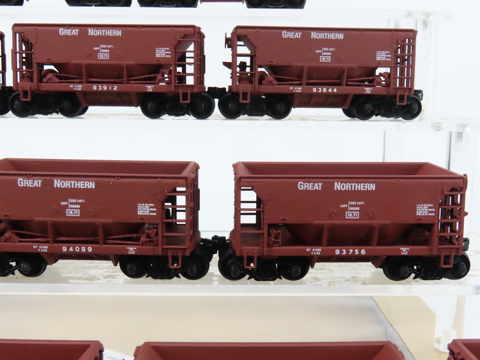 HO Scale Walthers 932-4462 GN Great Northern Ore Cars 12-Pack