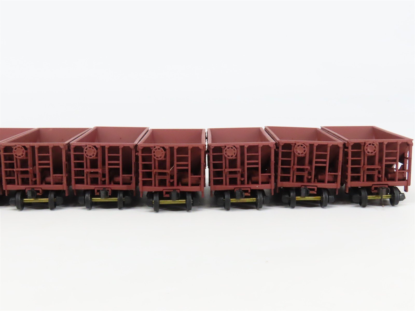 HO Scale Walthers 932-4462 GN Great Northern Ore Cars 12-Pack