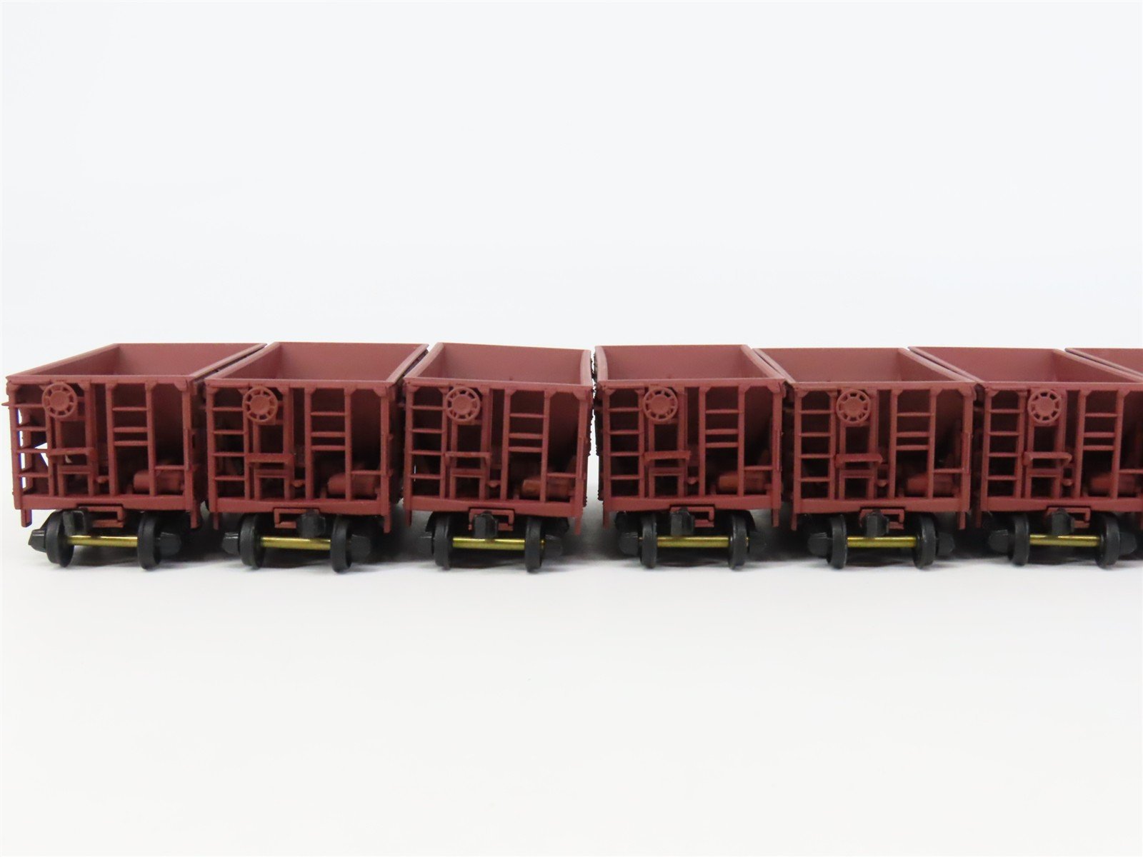 HO Scale Walthers 932-4462 GN Great Northern Ore Cars 12-Pack