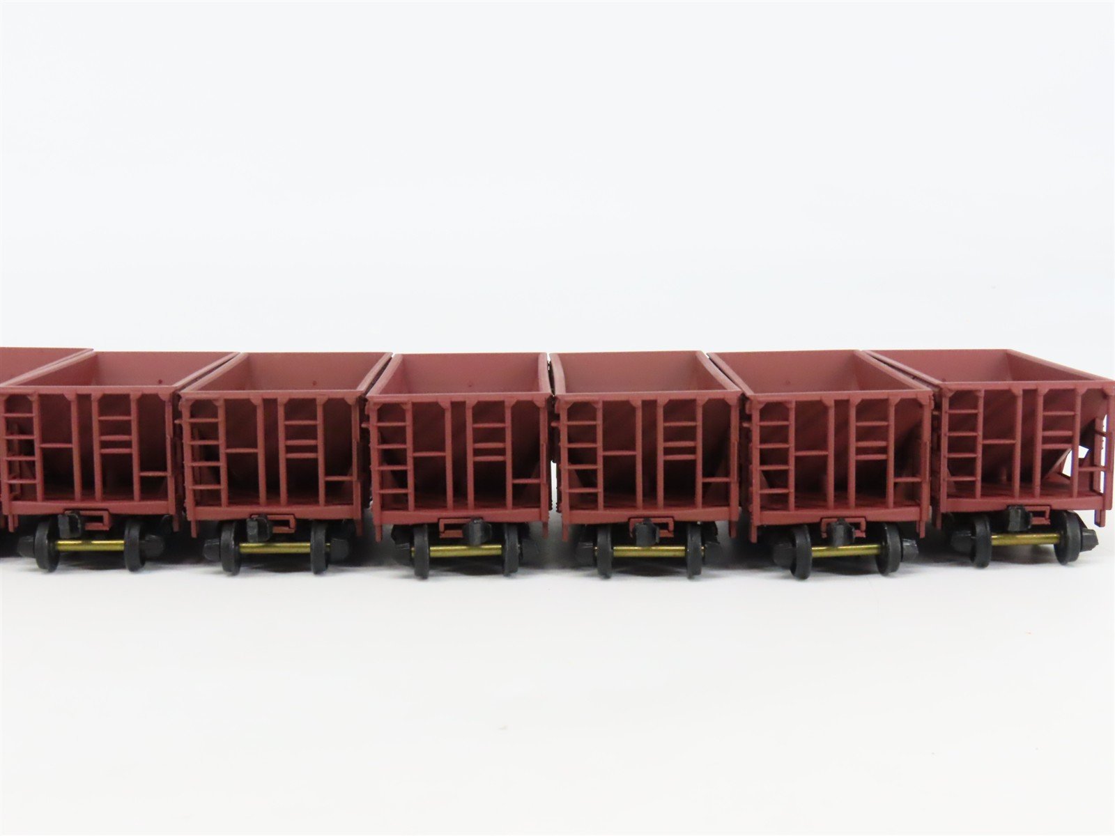 HO Scale Walthers 932-4462 GN Great Northern Ore Cars 12-Pack