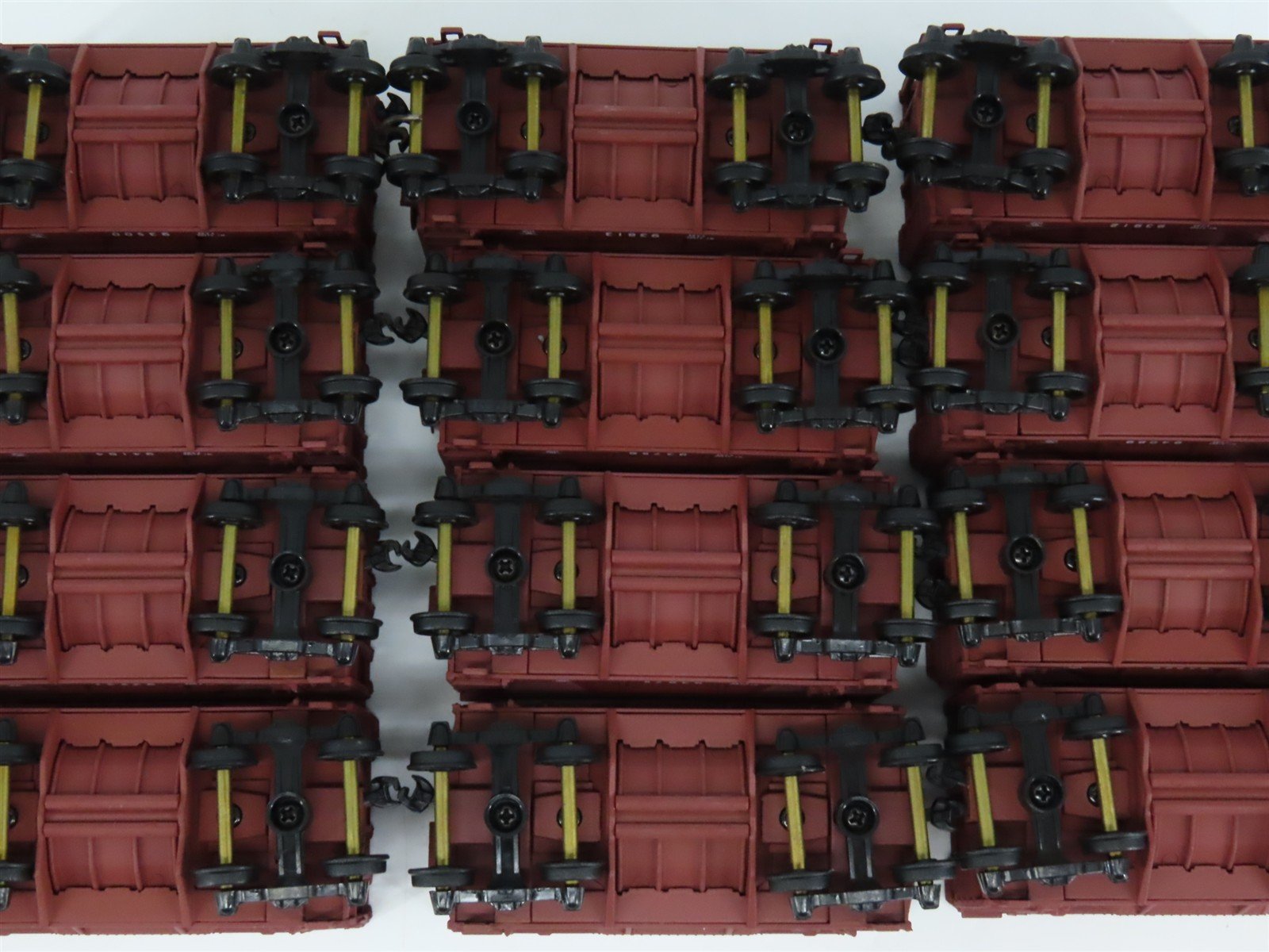 HO Scale Walthers 932-4462 GN Great Northern Ore Cars 12-Pack