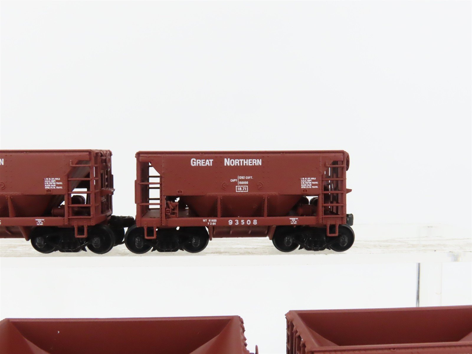 HO Scale Walthers 932-4452 GN Great Northern Ore Cars 12-Pack