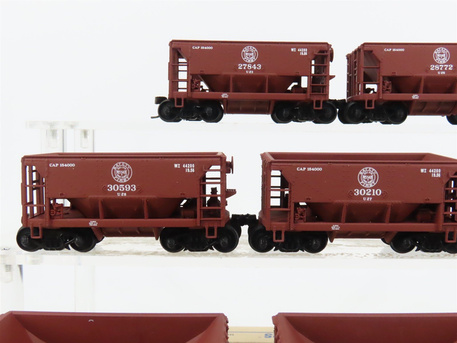HO Scale Walthers 932-4454 DM&IR Missabe Road Ore Cars 12-Pack