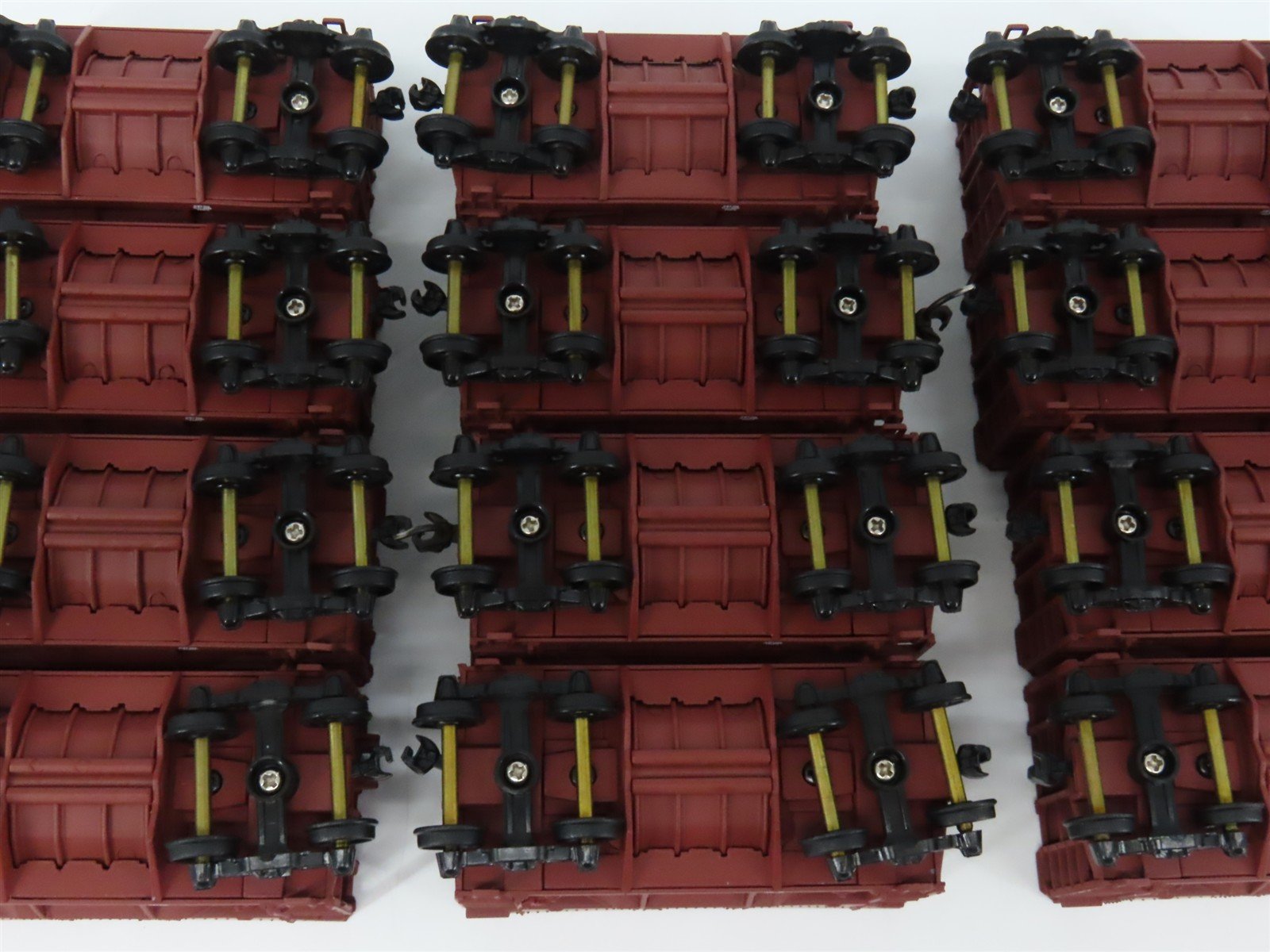 HO Scale Walthers 932-4454 DM&IR Missabe Road Ore Cars 12-Pack
