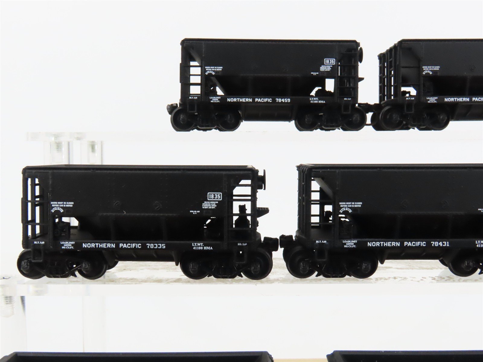 HO Scale Walthers 932-4465 NP Northern Pacific Ore Cars 12-Pack
