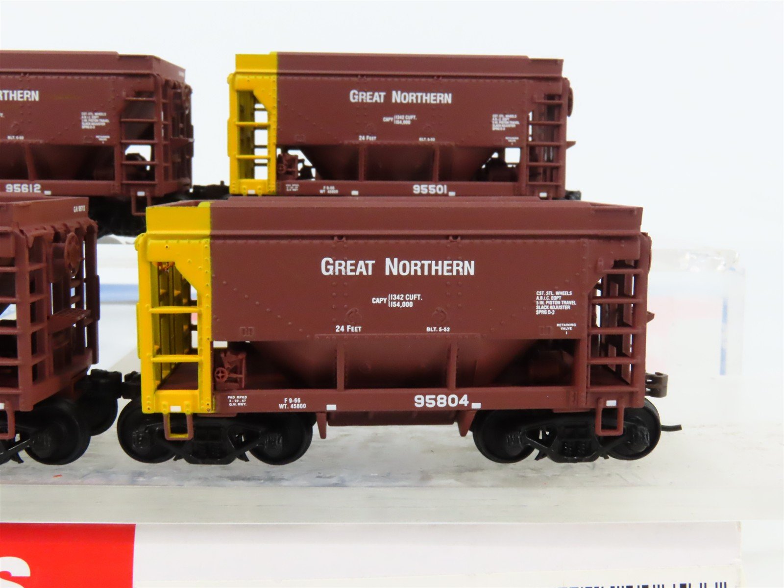 HO Scale Walthers 932-4505 GN Great Northern Taconite Ore Cars 4-Pack