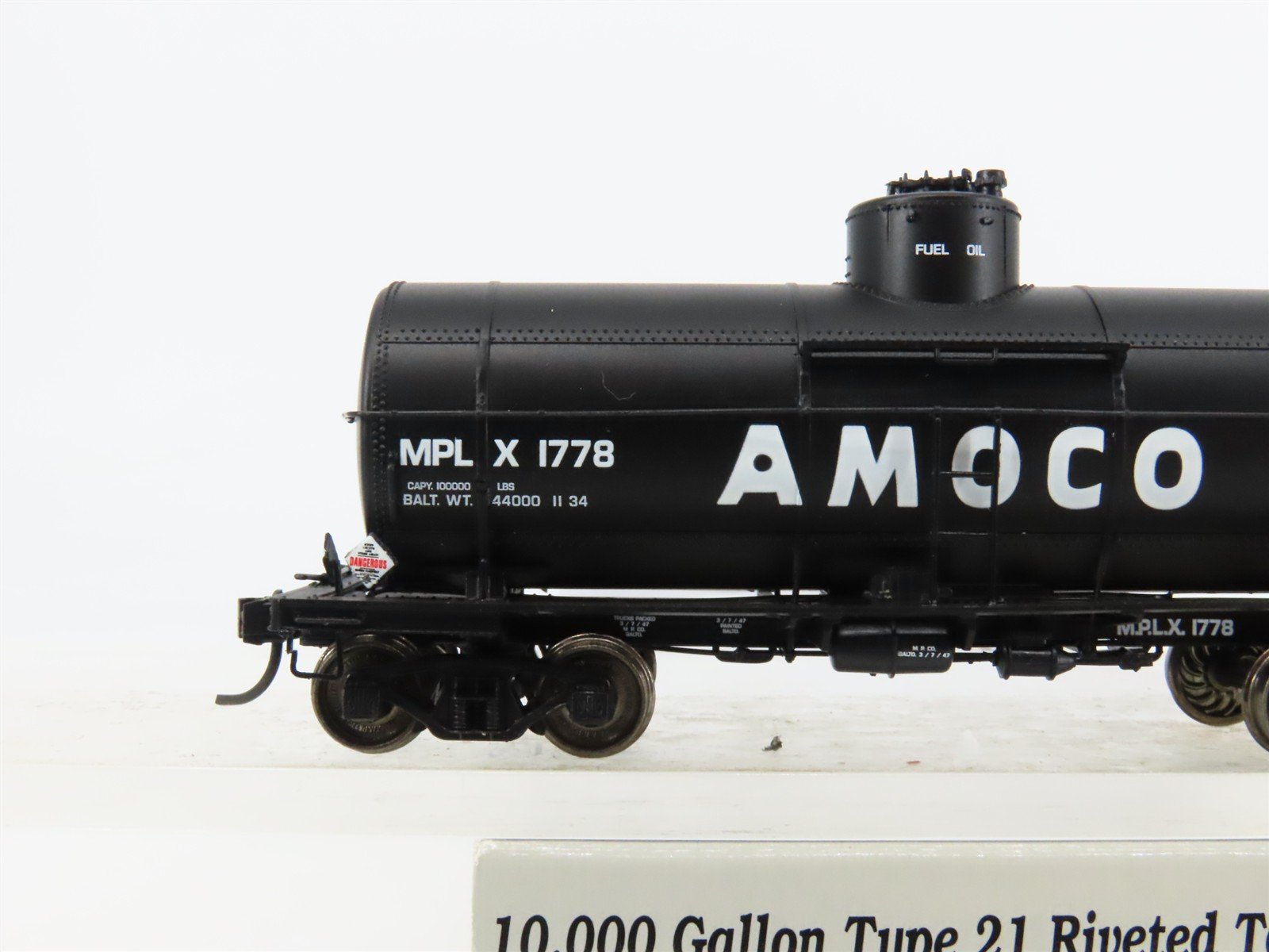 HO Scale Proto 2000 23171 MPLX AMOCO Type 21 Riveted Single Dome Tank Car #1778