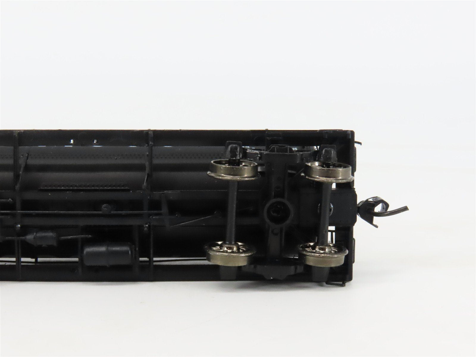 HO Scale Proto 2000 23171 MPLX AMOCO Type 21 Riveted Single Dome Tank Car #1778