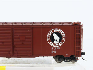 HO Scale Trix 24902-8 GN Great Northern 40' Double Door Box Car #3020