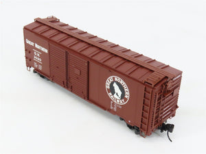 HO Scale Trix 24902-8 GN Great Northern 40' Double Door Box Car #3020