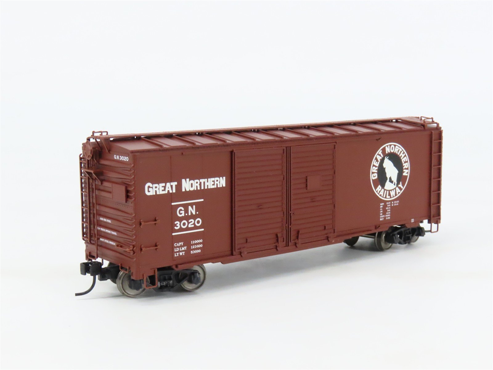 HO Scale Trix 24902-8 GN Great Northern 40' Double Door Box Car #3020