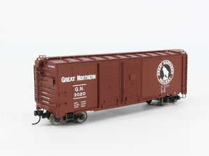 HO Scale Trix 24902-8 GN Great Northern 40' Double Door Box Car #3020