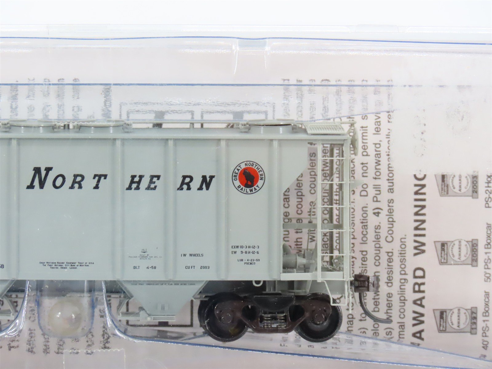 HO Scale Kadee 8013 GN Great Northern 2-Bay Covered Hopper #71470 - SEALED
