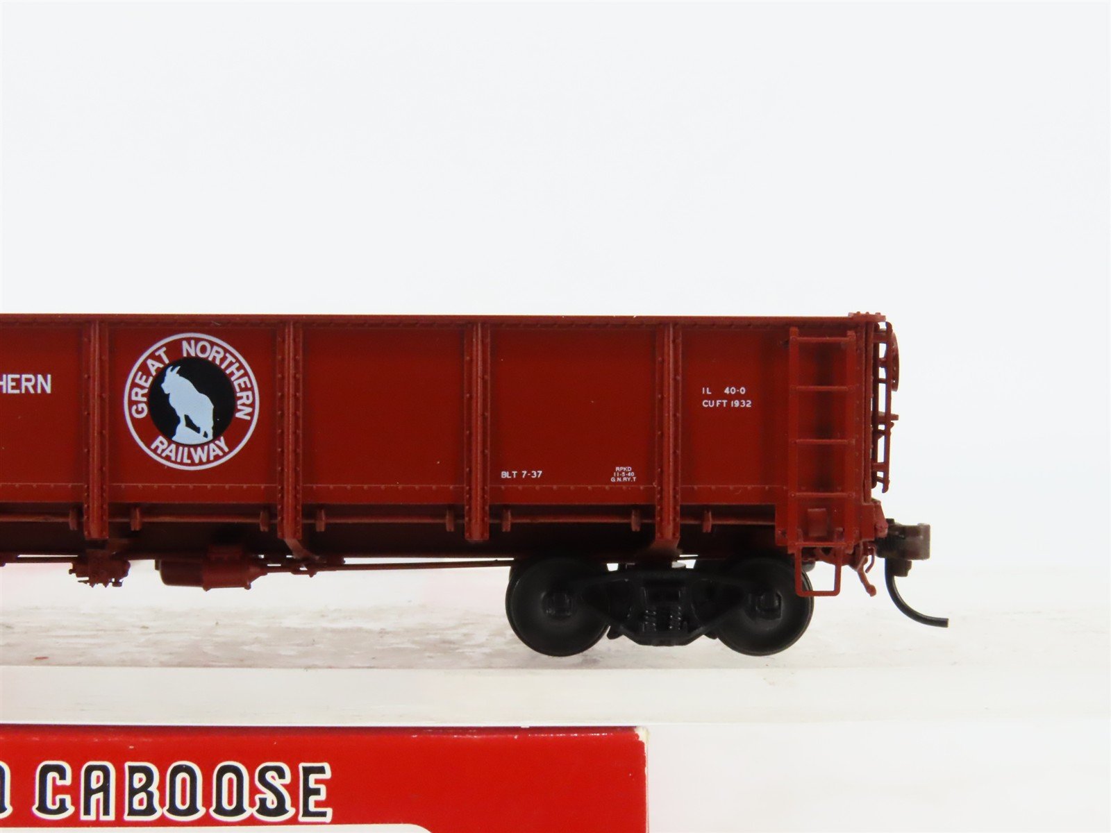 HO Scale Red Caboose RR-35010-17 GN Great Northern Drop Bottom Gondola #75643