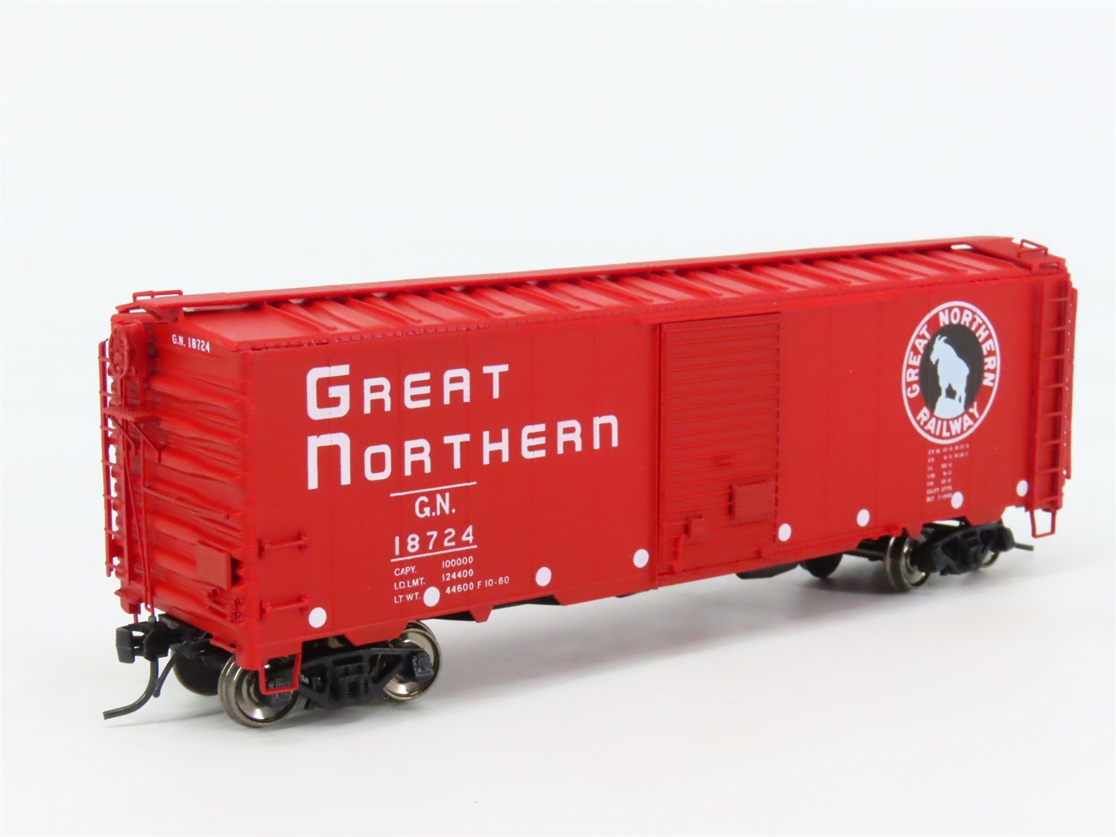 HO Scale InterMountain 46005-16 GN Great Northern 40' Single Door Box Car #18724