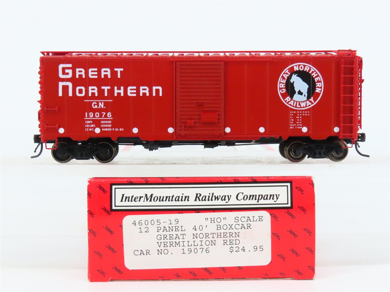 HO Scale InterMountain 46005-19 GN Great Northern 40' Single Door Box Car #19076