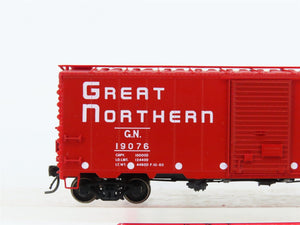 HO Scale InterMountain 46005-19 GN Great Northern 40' Single Door Box Car #19076