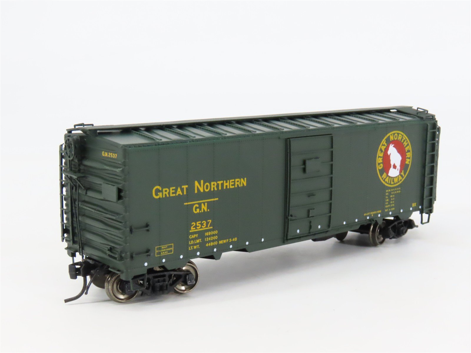 HO Scale InterMountain 46010-18 GN Great Northern Express 40' Box Car #2537