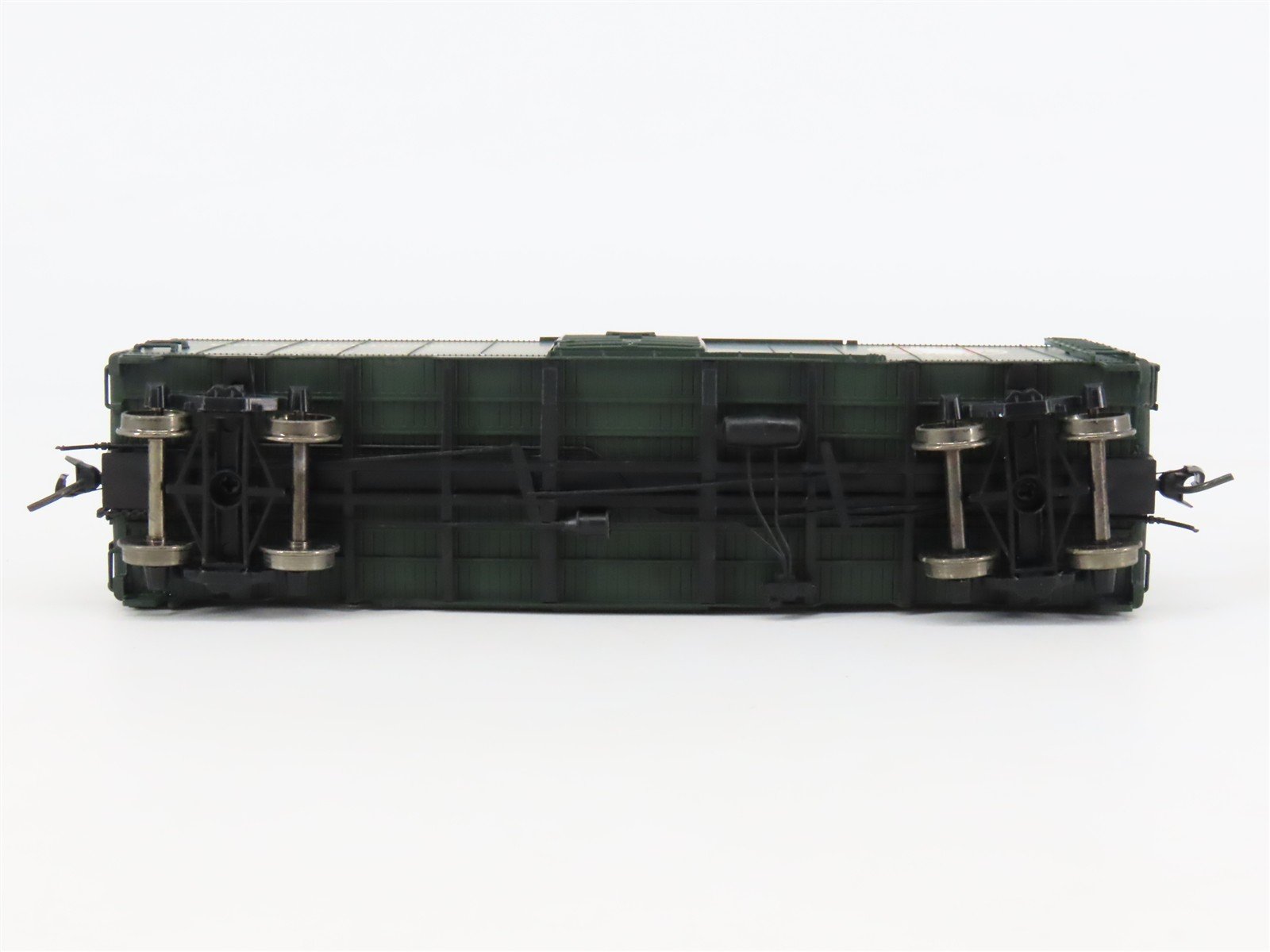 HO Scale InterMountain 46010-18 GN Great Northern Express 40' Box Car #2537